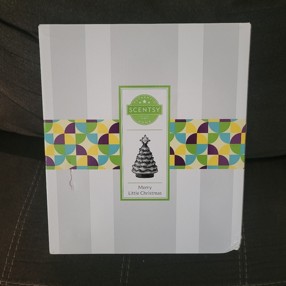 Scentsy Merry little Christmas tree wax warmer retro - Picture 3 of 3